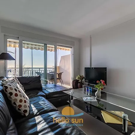 130 - Beachfront With Spectacular Sea Views, Fuengirola
