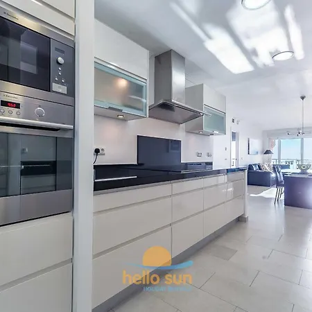 130 - Beachfront With Spectacular Sea Views, Apartment *