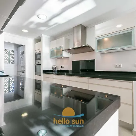 Apartment 130 - Beachfront With Spectacular Sea Views, Fuengirola